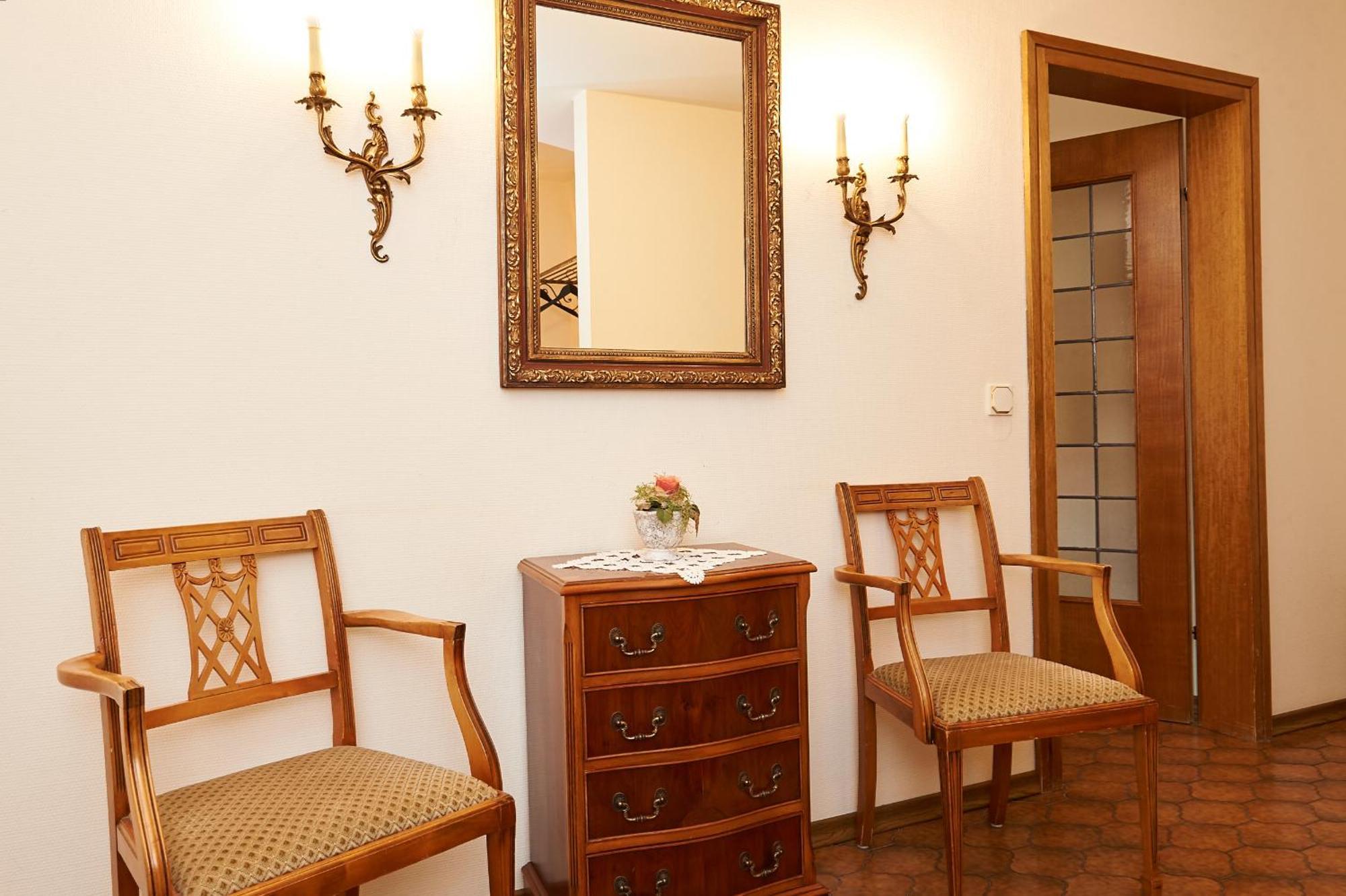 Vegan Hotel Und Restaurants Nicolay 1881 Цельтинген-Рахтиг Экстерьер фото