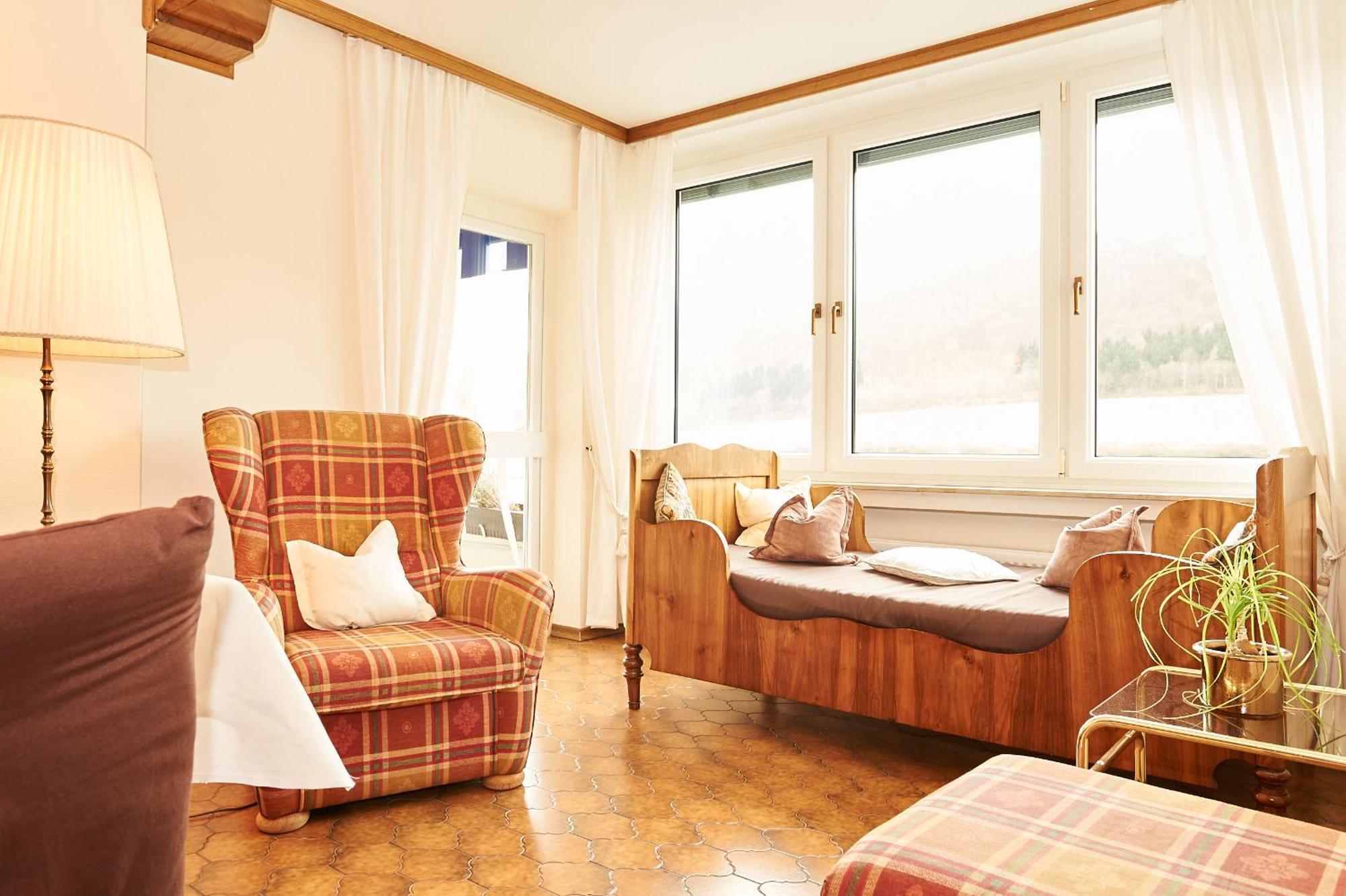Vegan Hotel Und Restaurants Nicolay 1881 Цельтинген-Рахтиг Экстерьер фото
