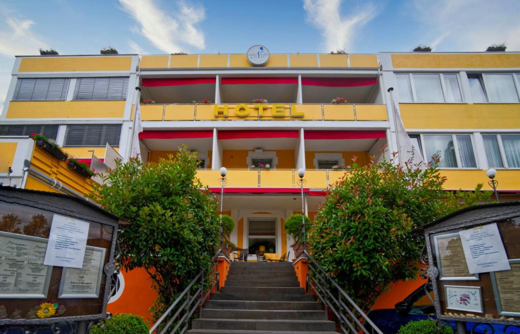 Vegan Hotel Und Restaurants Nicolay 1881 Цельтинген-Рахтиг Экстерьер фото