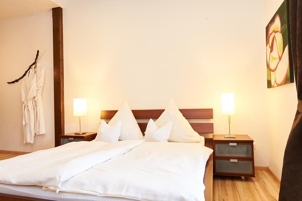 Vegan Hotel Und Restaurants Nicolay 1881 Цельтинген-Рахтиг Экстерьер фото
